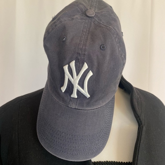 unstructured yankees hat